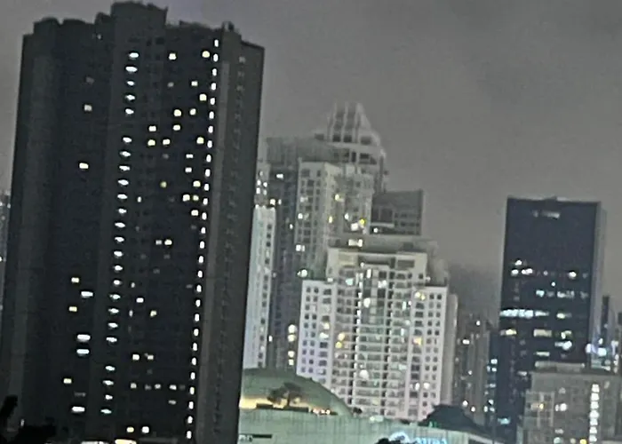 Apartment Entire Moons 2, Taguig, Near Bgc, Full Kitchen & Balcony *